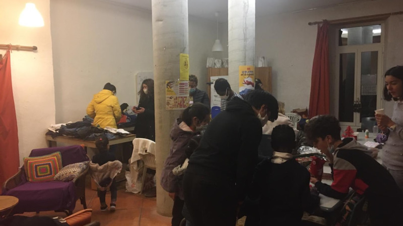 Distribution de vêtements